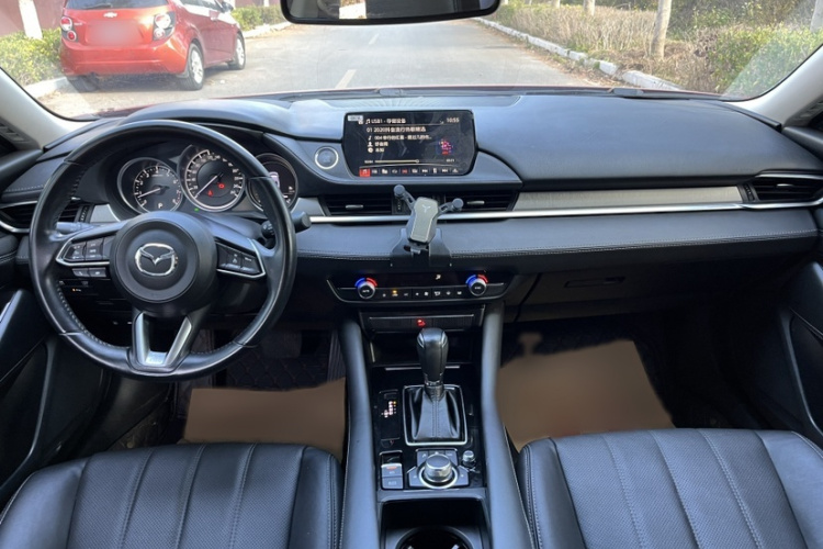 马自达 阿特兹 2020款 2.0L 蓝天豪华版局部细节13