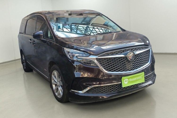 别克GL8 2020款 Avenir艾维亚 七座亲礼版车身外观3