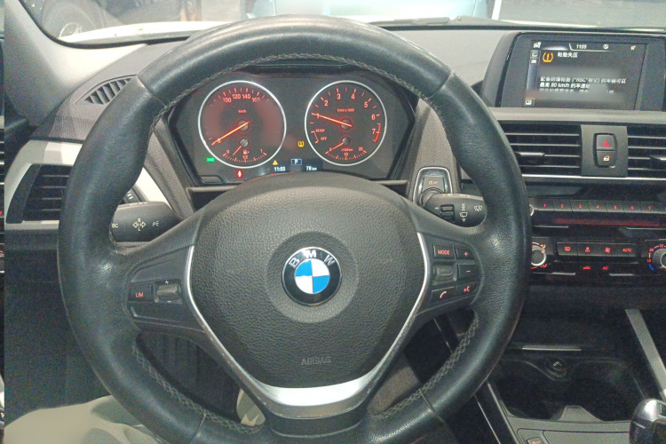 宝马1系(进口) 2016款 118i 领先型局部细节13