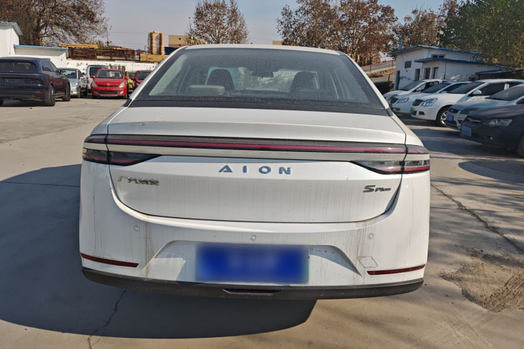 埃安 AION S Plus 2023款 70 乐享版 三元锂车身外观6004