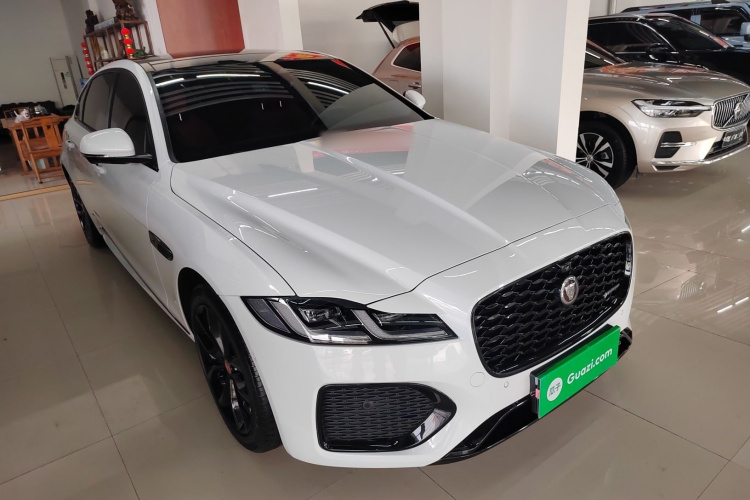 捷豹XFL 2021款 XFL 2.0T P250 四驱曜黑运动版车身外观3