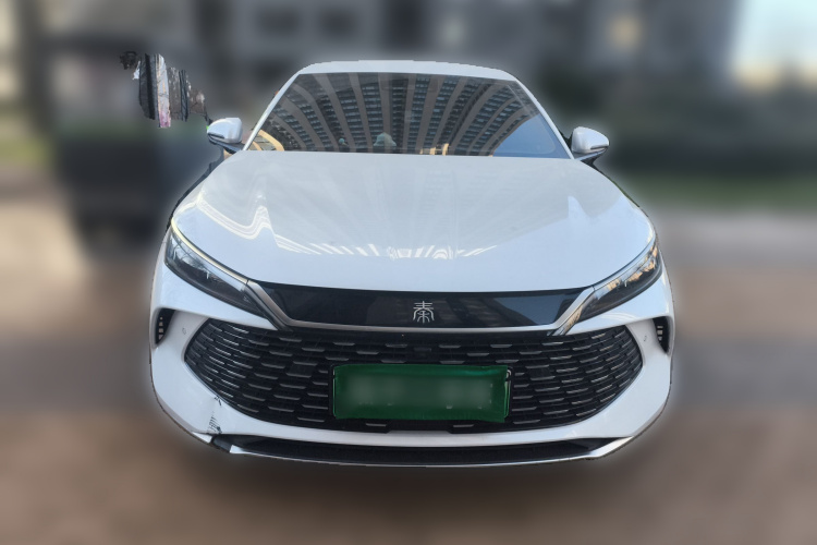 比亚迪 秦L 2025款 DM-i 智驾版 80KM领先型车身外观2