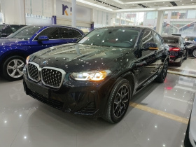 宝马X4 2022款 xDrive 25i M运动套装