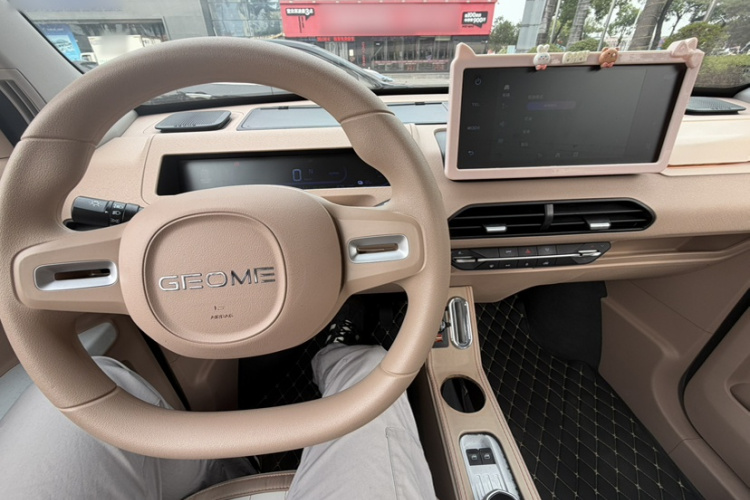 吉利银河 2023款 熊猫mini 200km 耐力熊局部细节13