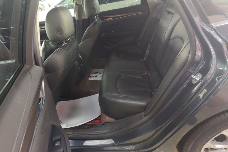 别克 君越 2021款 552T 豪华型中控内饰21