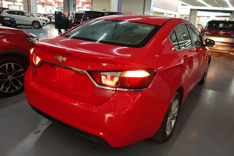 雪佛兰 科鲁兹 2015款 1.5L 自动豪华版车身外观7