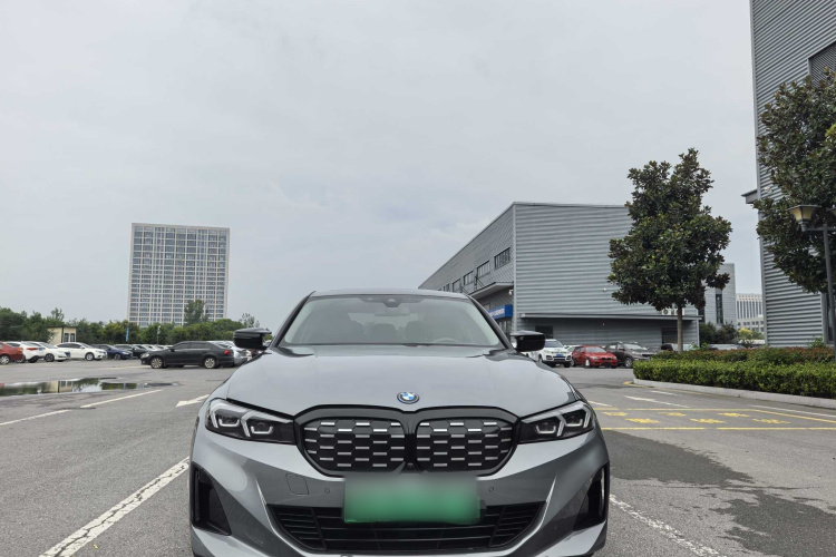 宝马i3 2022款 eDrive 35 L车身外观6003