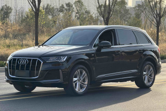 奥迪Q7 2023款 45 TFSI quattro S line运动型