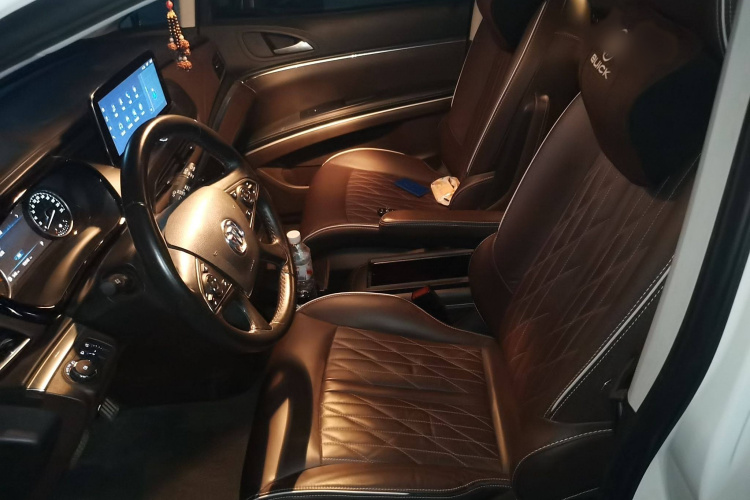 别克GL8 2022款 陆上公务舱 652T 豪华型局部细节19