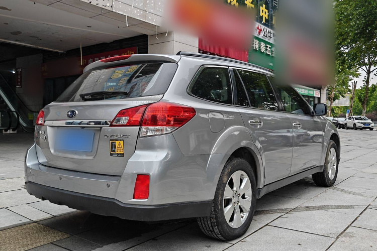 斯巴鲁 傲虎 2010款 2.5i豪华版车身外观6005