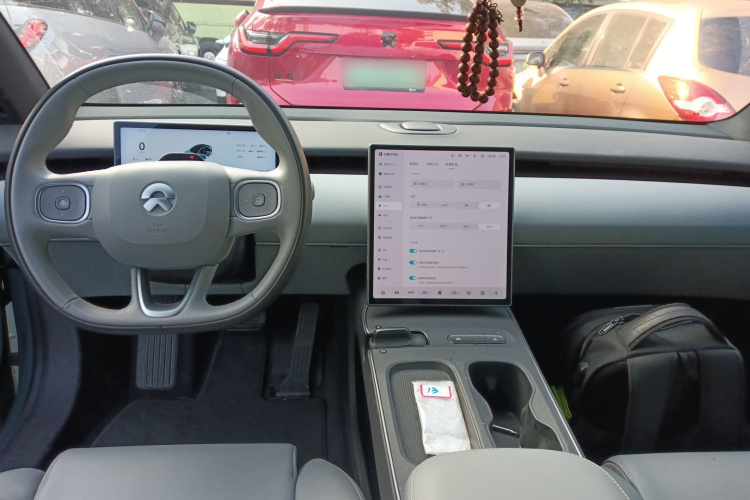 蔚来ET5 2024款 75kWh中控内饰7002