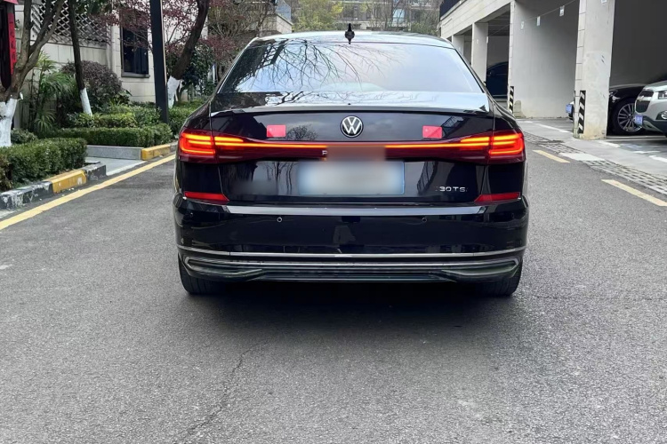 大众 帕萨特 2022款 330TSI 星空精英版车身外观6007