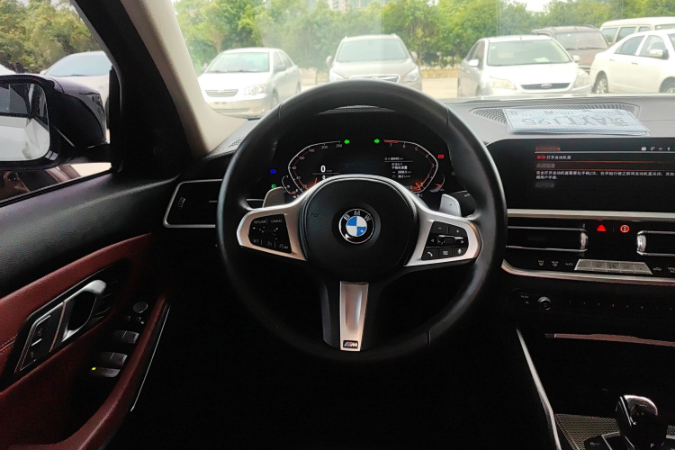 宝马3系 2022款 325Li M运动曜夜套装局部细节13