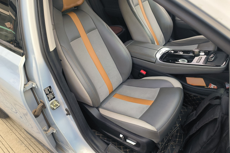 埃安 AION S Plus 2022款 70 智驾版局部细节41