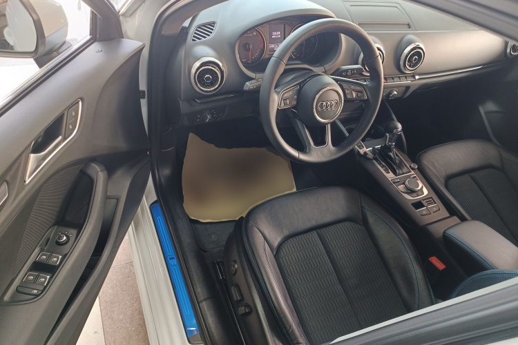 奥迪A3 2019款 Sportback 35 TFSI 时尚型 国VI中控内饰20