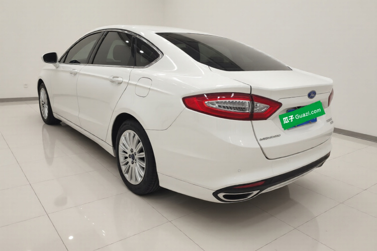 福特 蒙迪欧 2013款 2.0L GTDi200时尚型车身外观5