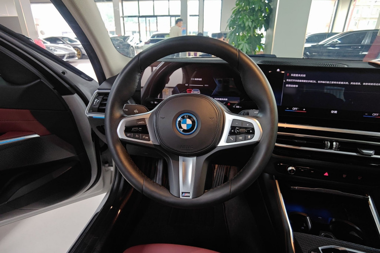 宝马i3 2023款 eDrive 40 L 曜夜套装局部细节13