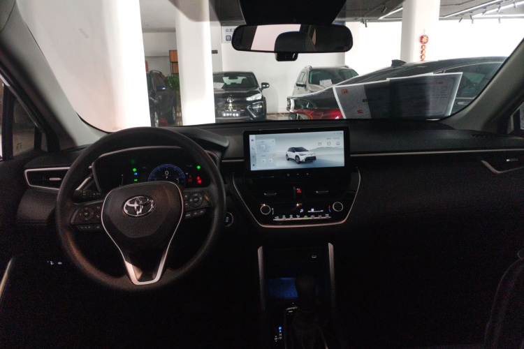 丰田 锋兰达 2023款 2.0L CVT豪华版中控内饰12
