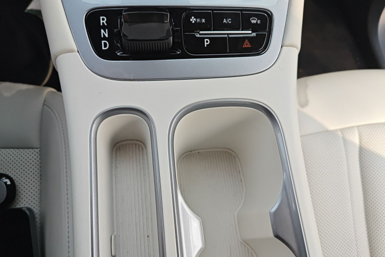 吉利银河 星愿 2025款 UP 410km 探索+版局部细节18