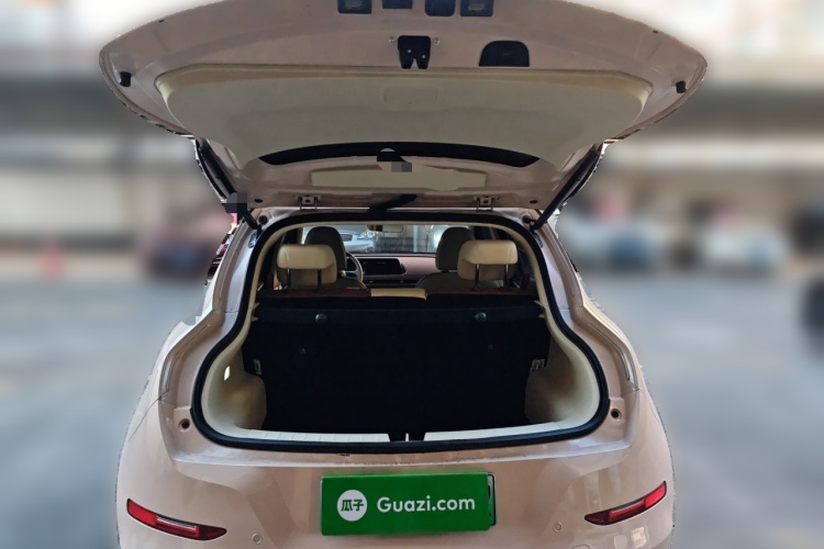 欧拉好猫 2022款 莫兰迪版 400km标准续航 尊贵型 磷酸铁锂中控内饰23