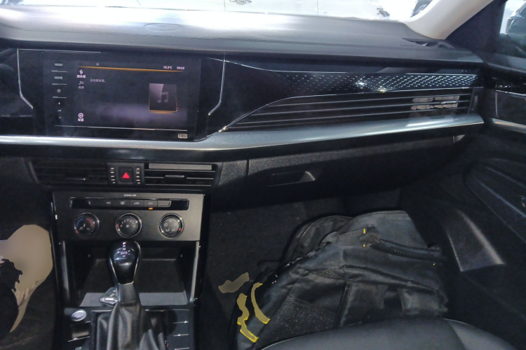 大众 帕萨特 2022款 280TSI 商务版中控内饰12