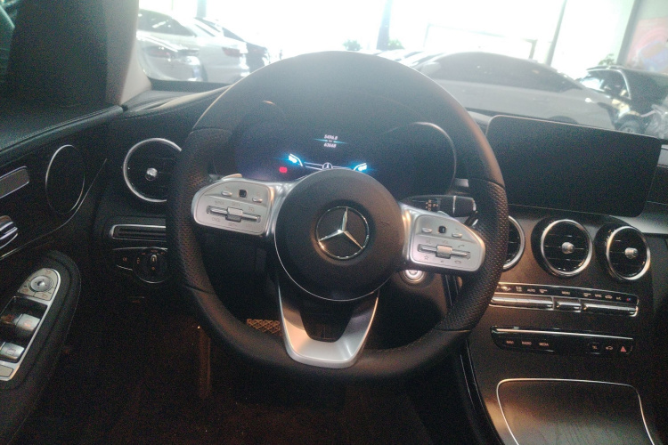 奔驰C级 2020款 改款 C 260 L 运动版局部细节13