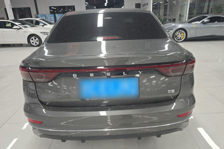 吉利汽车 帝豪 2023款 第4代冠军版 1.5L CVT尊贵型车身外观6004