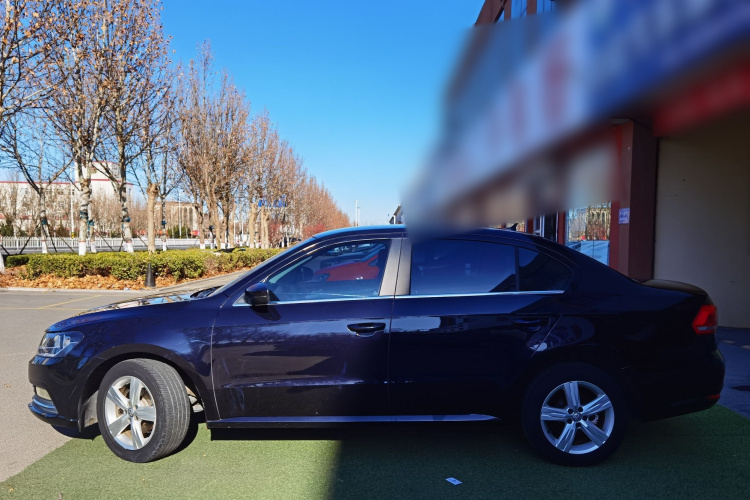 大众 朗逸 2017款 1.6L 手动风尚版车身外观6002