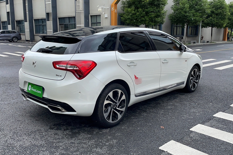 DS 5 2015款 1.8T 尊享版THP200车身外观6005