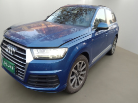 奥迪Q7 2016款 45 TFSI S line运动型