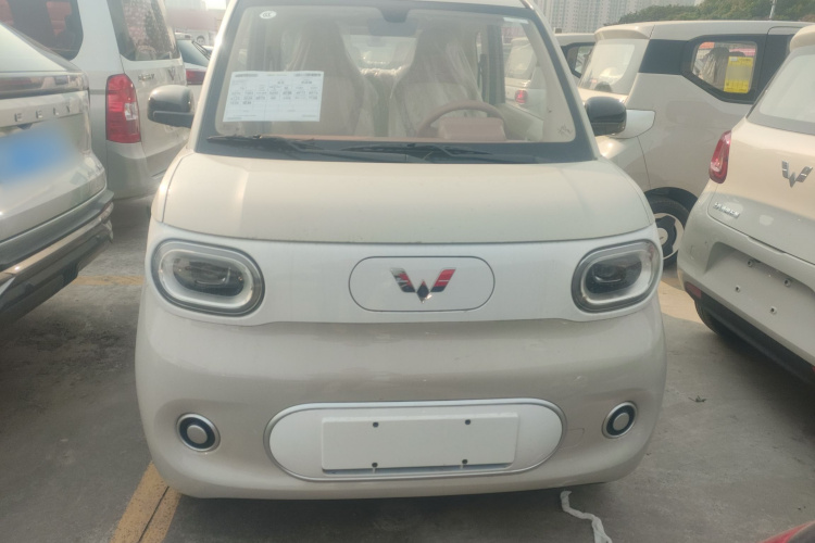 五菱汽车 宏光MINIEV 2024款 第三代 215km 青春版车身外观2