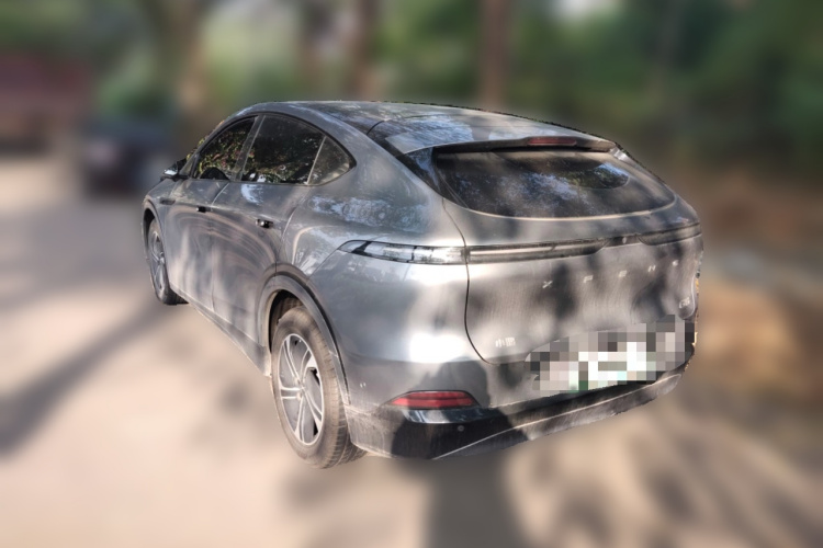 小鹏G6 2023款 580 长续航 Pro车身外观5