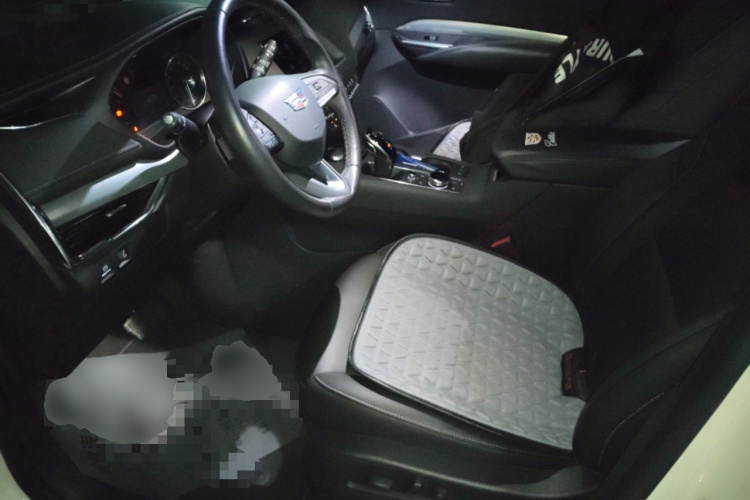 凯迪拉克XT4 2020款 改款 28T 两驱领先运动型中控内饰19