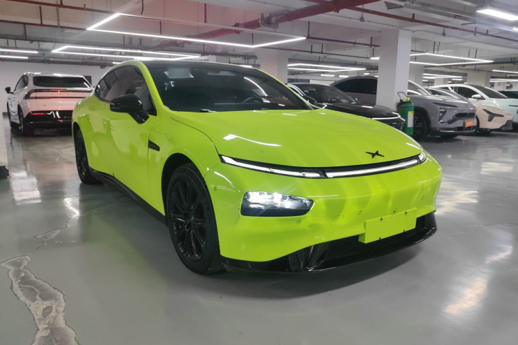 小鹏P7 2021款 670E鹏翼版车身外观6002