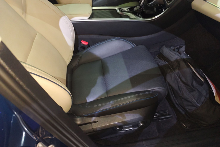 领克01 2019款 2.0T 两驱耀Pro版 国VI局部细节41