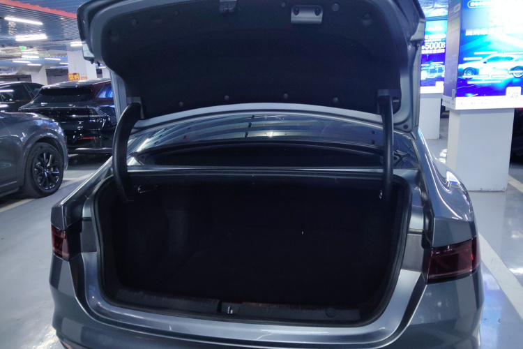 比亚迪 秦PLUS 2023款 冠军版 EV 420KM超越型机舱底盘23