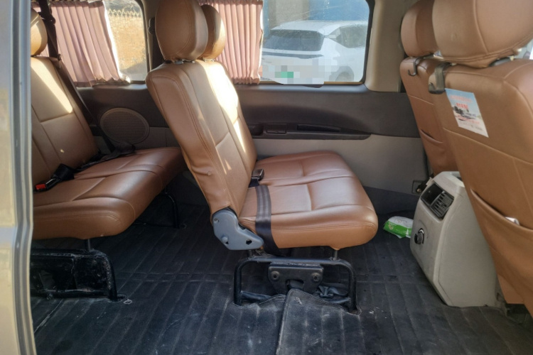 东风风行 菱智 2015款 M5 Q7 2.0L 9座长轴舒适型中控内饰21