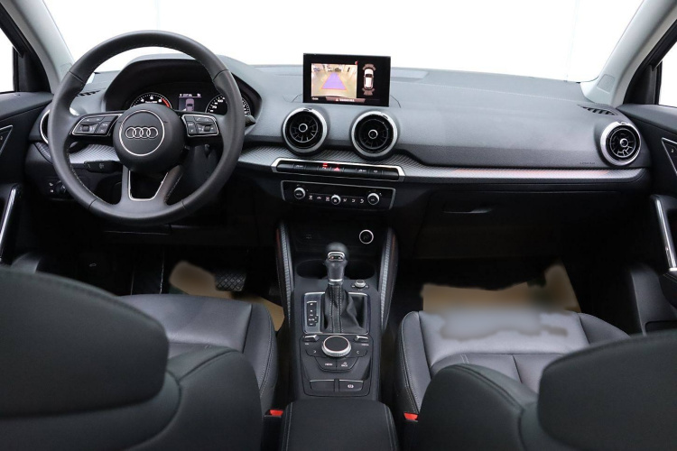 奥迪Q2L 2022款 35 TFSI 时尚致雅型中控内饰7002