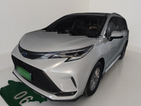 丰田 格瑞维亚 2023款 2.5L混动 舒适版