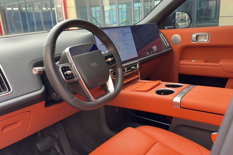 理想汽车 理想L9 2022款 Max中控内饰7003