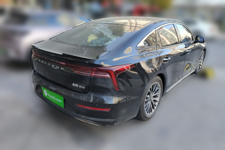 奔腾B70 2021款 1.5T 自动十五周年纪念版车身外观7