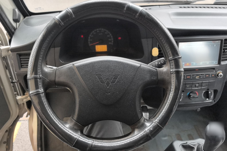 五菱汽车 五菱之光 2013款 1.0L 实用型中控内饰13