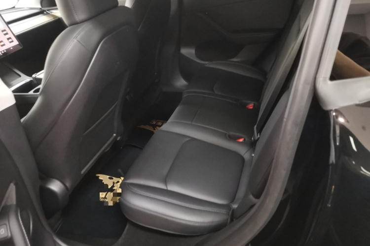 特斯拉 Model Y 2022款 改款 后轮驱动版中控内饰21