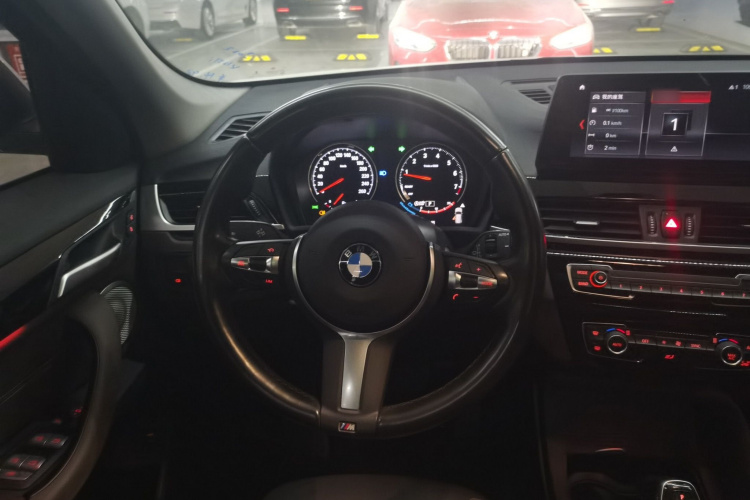 宝马X1 2022款 sDrive25Li 领先型中控内饰13