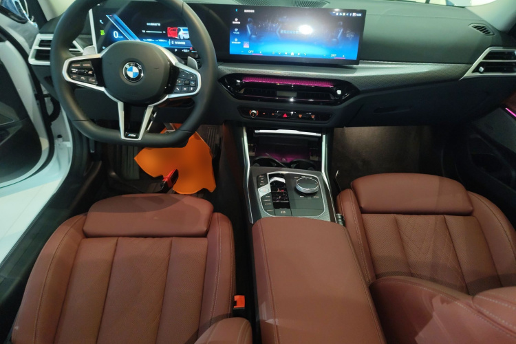 宝马3系 2025款 330Li M运动曜夜套装中控内饰12