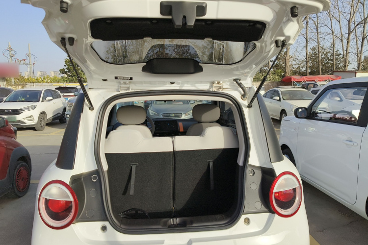 长安启源 长安Lumin 2023款 205km 香沁款机舱底盘23