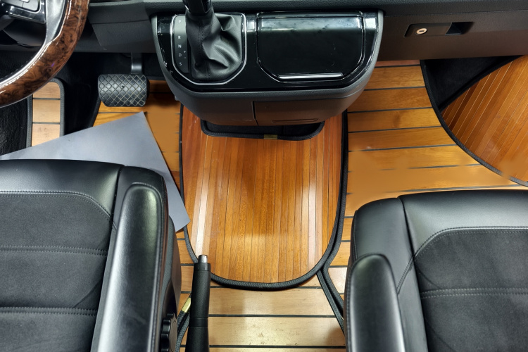 大众 迈特威 2018款 2.0TSI 两驱豪华版 7座中控内饰7002