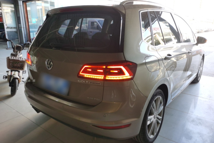 大众 高尔夫·嘉旅 2016款 280TSI 自动豪华型车身外观7