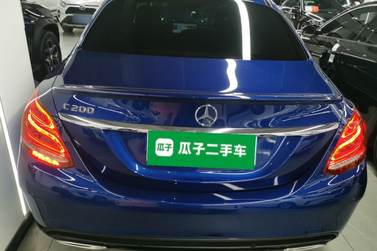 奔驰C级 2018款 C 200 运动版车身外观6