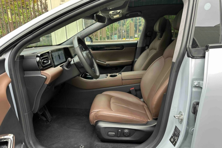 零跑汽车 零跑C01 2023款 增程 316 智享版局部细节19